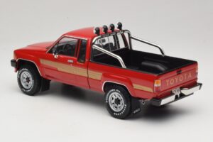 Toyota Hilux N50 Xtra Cab 4x4 Red KK-Scale 1:18 KKDC181562 Diecast - image 5 of 6