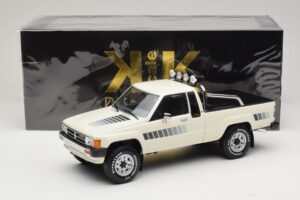 Toyota Hilux N50 Xtra Cab 4x4 White KK-Scale 1:18 KKDC181564 Diecast - image 6 of 6