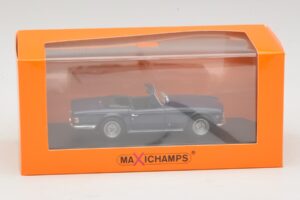 Triumph TR6 Dark Blue Maxichamps 1:43 940132570 Diecast - image 5 of 5