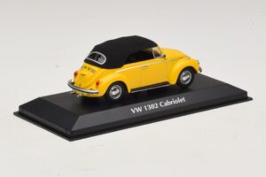 Volkswagen 1302 Cabriolet Yellow Maxichamps 1:43 940055030 Diecast - image 2 of 5