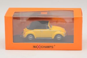 Volkswagen 1302 Cabriolet Yellow Maxichamps 1:43 940055030 Diecast - image 5 of 5