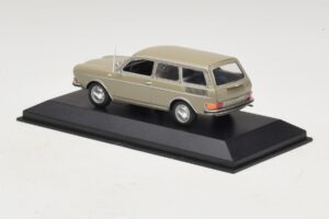 Volkswagen 411 LE Variant Savanna Beige Minichamps 1:43 400051114 Diecast - image 3 of 5