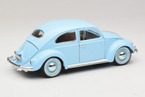 Volkswagen Beetle Blue Bburago 1:18 3381 Diecast - image 3 of 8