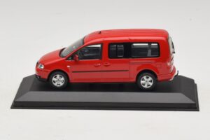 Volkswagen Caddy 2K Bus Red Minichamps 1:43 Volkswagen Caddy 2K Bus Red Minichamps 1:43 CADDY009 Diecast