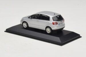 Volkswagen Golf Plus Mk5 Silver Replacement Box Minichamps 1:43 400054370-R1 Diecast - image 3 of 5