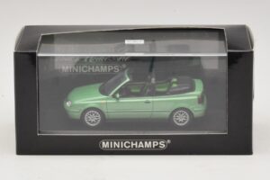 Volkswagen Golf Mk4 Cabriolet Green Metallic Minichamps 1:43 430058335 Diecast - image 5 of 5