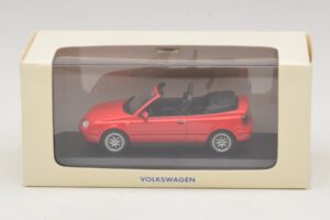 Volkswagen Golf Mk4 Cabriolet Red Dealer Edition Minichamps 1:43 GOLF006 Diecast - image 5 of 5
