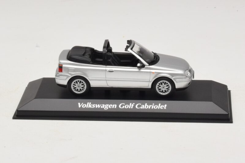 Volkswagen Golf Mk4 Cabriolet Silver Maxichamps 1:43 Volkswagen Golf Mk4 Cabriolet Silver Maxichamps 1:43 940058331 Diecast