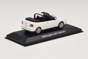 Volkswagen Golf Mk4 Cabriolet White Maxichamps 1:43 940058330 Diecast - image 2 of 5