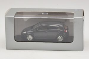 Volkswagen Golf Plus Mk5 Black Minichamps 1:43 GOLF007 Diecast - image 5 of 5