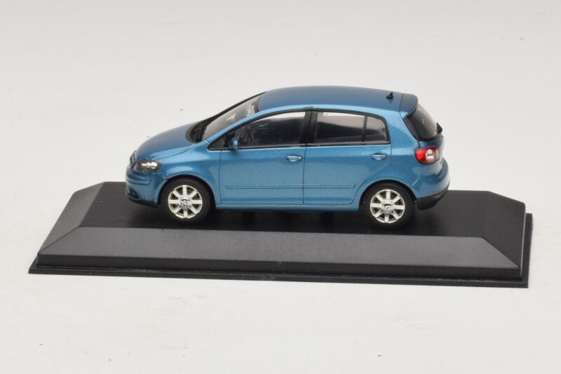 Volkswagen Golf Plus Mk5 Blue Metallic Replacement Box Minichamps 1:43 GOLF02-R1 Diecast