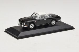 Volkswagen Karmann Ghia Black With White Roof Minichamps 1:43 430050224 Diecast - image 2 of 5