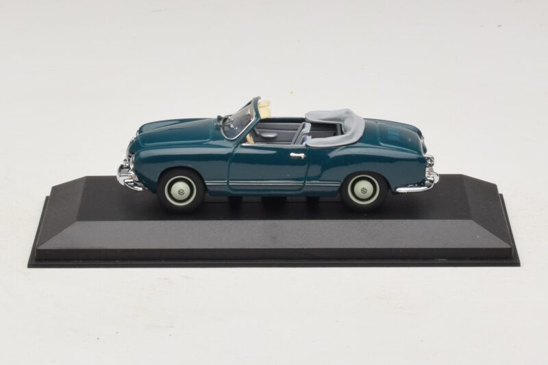 Volkswagen Karmann Ghia Cabriolet Dark Blue Minichamps 1:43 Volkswagen Karmann Ghia Cabriolet Dark Blue Minichamps 1:43 GHIA001 Diecast
