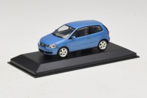 Volkswagen Polo 9N3 Blue Minichamps 1:43 POLO001 Diecast - image 2 of 5