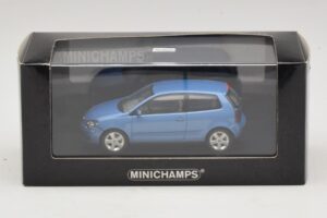 Volkswagen Polo 9N3 Blue Minichamps 1:43 POLO001 Diecast - image 5 of 5