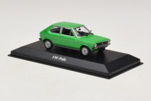 Volkswagen Polo Mk1 Green Maxichamps 1:43 940050501 Diecast - image 3 of 5