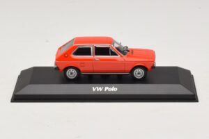 Volkswagen Polo Mk1 Red Maxichamps 1:43 Volkswagen Polo Mk1 Red Maxichamps 1:43 940050500 Diecast