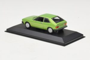 Volkswagen Scirocco Mk1 Green Metallic Replacement Box Maxichamps 1:43 940050420-R1 Diecast - image 3 of 5