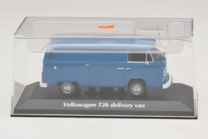 Volkswagen T2b Delivery Van Blue Maxichamps 1:43 940053061 Diecast - image 4 of 5