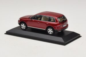 Volkswagen Touareg 7L Red Minichamps 1:43 TOUAREG003 Diecast - image 3 of 5