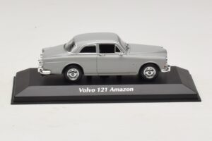 Volvo 121 Amazon Grey Maxichamps 1:43 940171000 Diecast