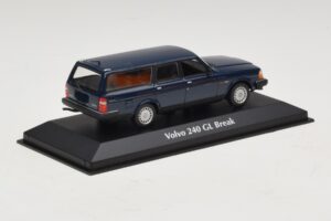 Volvo 240 GL Estate Dark Blue Maxichamps 1:43 940171412 Diecast - image 2 of 5