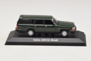Volvo 240 GL Estate Dark Green Maxichamps 1:43 940171411 Diecast